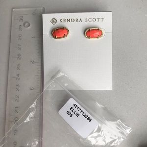 KENDRA SCOTT Ellie Earrings in Coral and Gold Tone